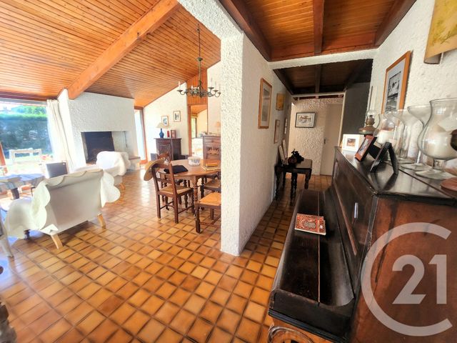 maison à vendre - 8 pièces - 170.2 m2 - VENDAYS MONTALIVET - 33 - AQUITAINE - Century 21 Les Pins De L'Océan