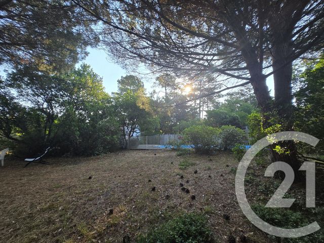 terrain à vendre - 550.0 m2 - VENDAYS MONTALIVET - 33 - AQUITAINE - Century 21 Les Pins De L'Océan