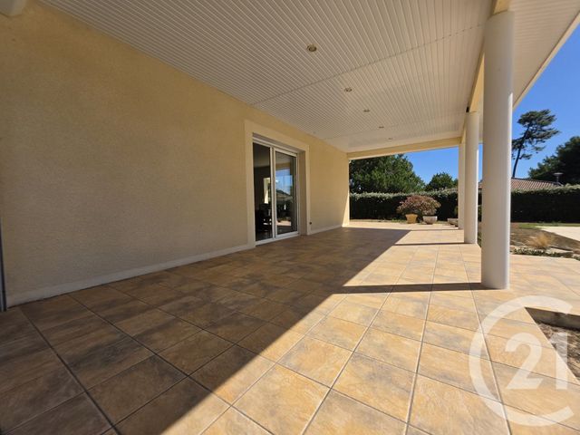 maison à vendre - 6 pièces - 151.55 m2 - VENDAYS MONTALIVET - 33 - AQUITAINE - Century 21 Les Pins De L'Océan