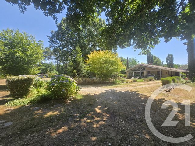 maison à vendre - 5 pièces - 105.5 m2 - VENDAYS MONTALIVET - 33 - AQUITAINE - Century 21 Les Pins De L'Océan